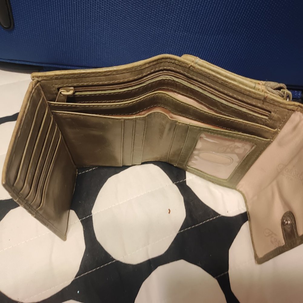Fossil Wallet - Picture 5 of 6
